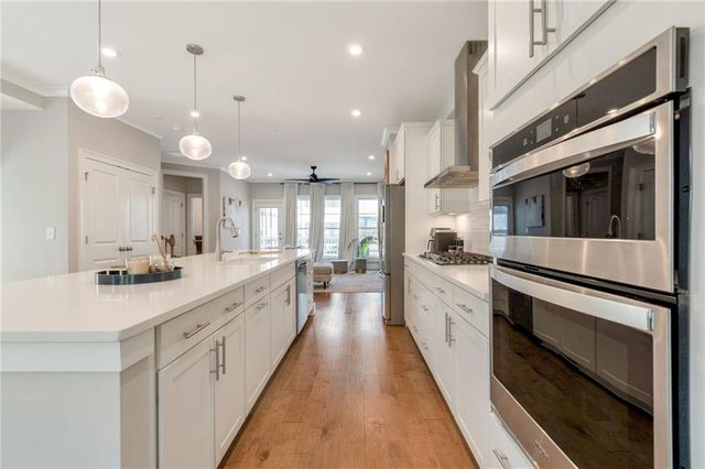 564 Ember Lane NW, Atlanta, GA 30318
