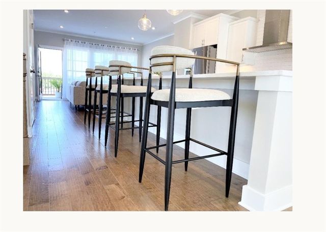 564 Ember Lane NW, Atlanta, GA 30318
