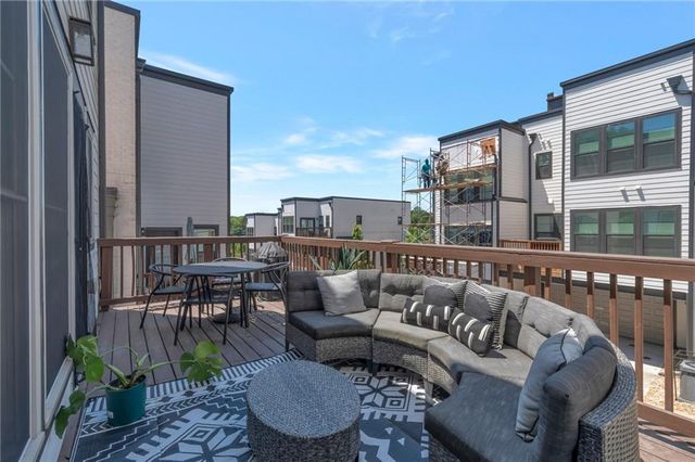 564 Ember Lane NW, Atlanta, GA 30318