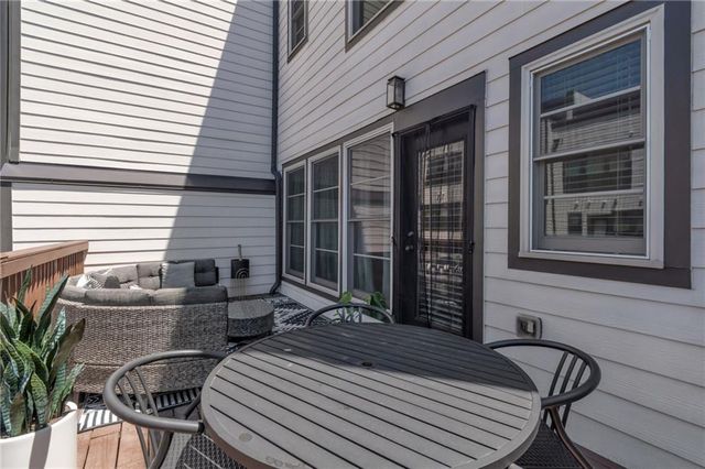 564 Ember Lane NW, Atlanta, GA 30318
