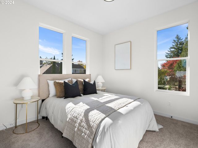 2519 Ne Killingsworth St 1, Portland, OR 97211