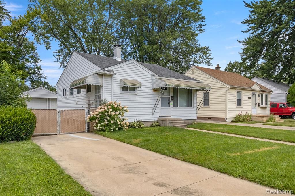 29014 Block Street, Garden City, MI 48135