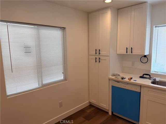988 Valencia 6, Costa Mesa, CA 92626