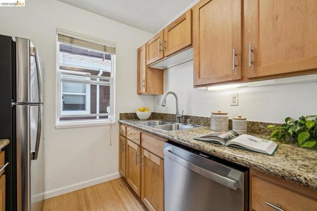 154 Marina Lakes DR, Richmond, CA 94804