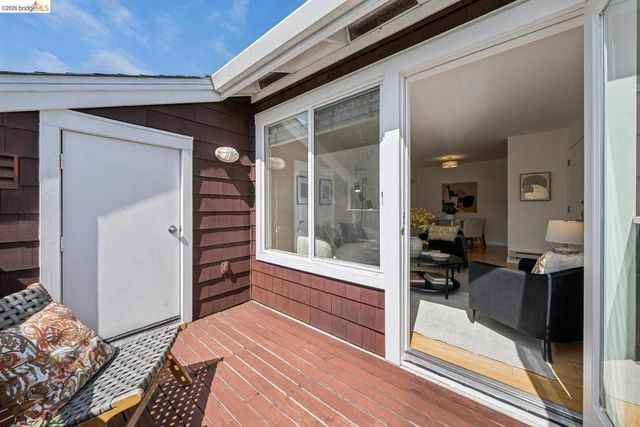 154 Marina Lakes DR, Richmond, CA 94804