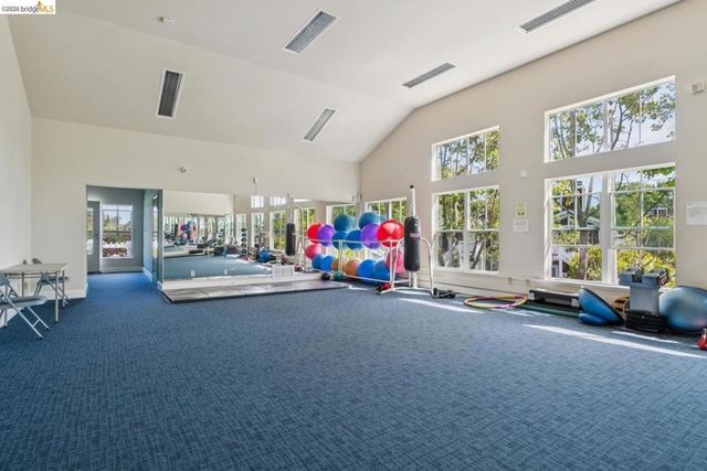 154 Marina Lakes DR, Richmond, CA 94804