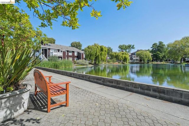 154 Marina Lakes DR, Richmond, CA 94804