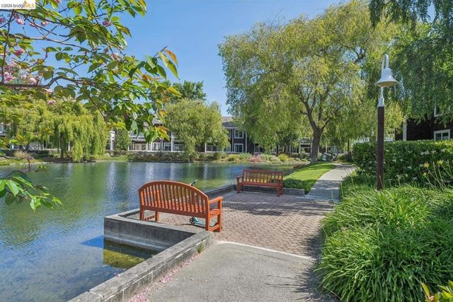 154 Marina Lakes DR, Richmond, CA 94804