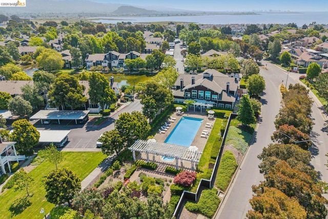 154 Marina Lakes DR, Richmond, CA 94804