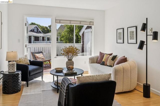 154 Marina Lakes DR, Richmond, CA 94804