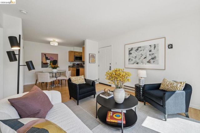 154 Marina Lakes DR, Richmond, CA 94804