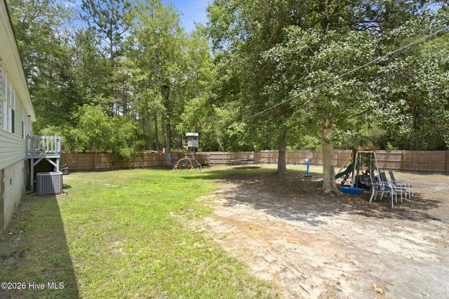7124 Trucking Lane NE, Leland, NC 28451