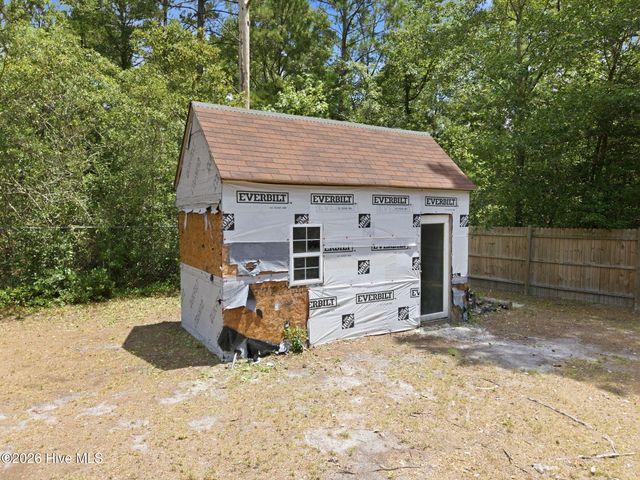 7124 Trucking Lane NE, Leland, NC 28451