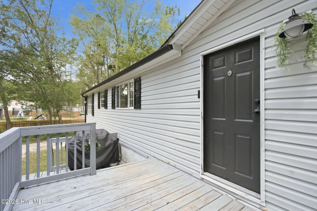 7124 Trucking Lane NE, Leland, NC 28451