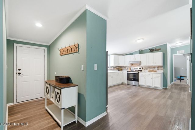 7124 Trucking Lane NE, Leland, NC 28451