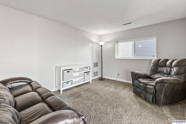 5109 N 126 Avenue, Omaha, NE 68164