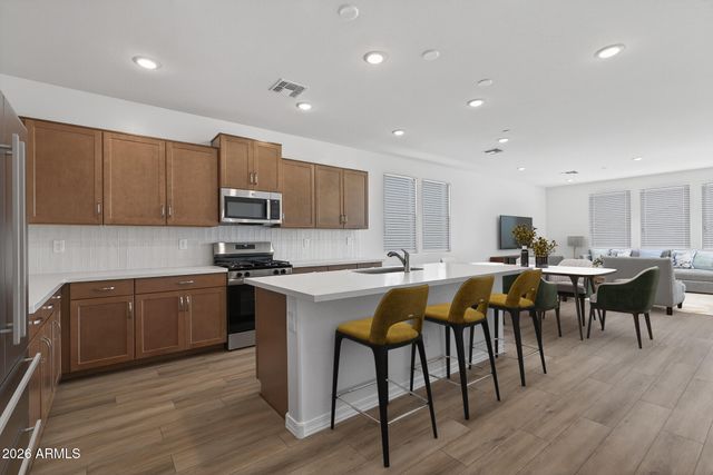 21305 W EDGEMONT Avenue, Buckeye, AZ 85396