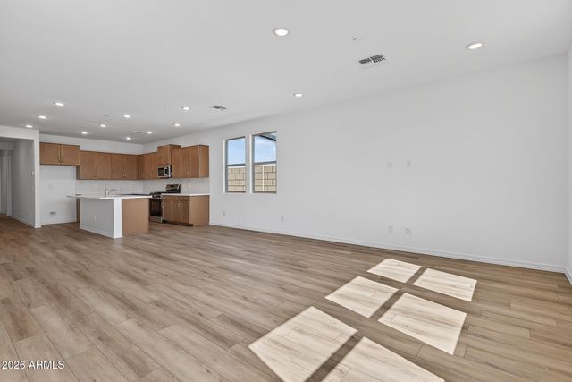 21305 W EDGEMONT Avenue, Buckeye, AZ 85396