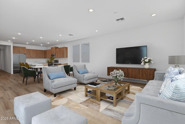 21305 W EDGEMONT Avenue, Buckeye, AZ 85396