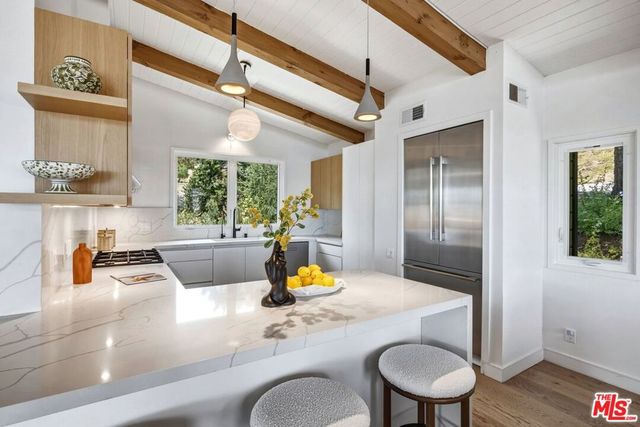 21625 Saddle Peak Road, Topanga, CA 90290
