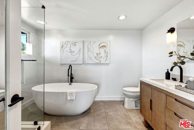 21625 Saddle Peak Road, Topanga, CA 90290