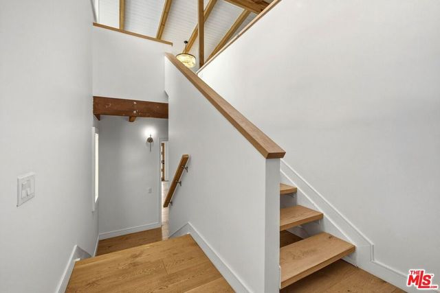21625 Saddle Peak Road, Topanga, CA 90290