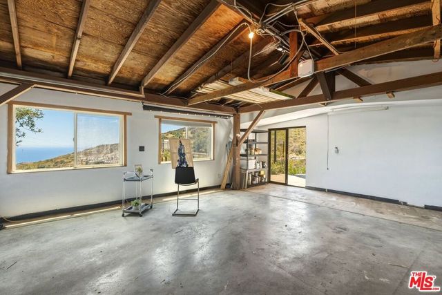 21625 Saddle Peak Road, Topanga, CA 90290