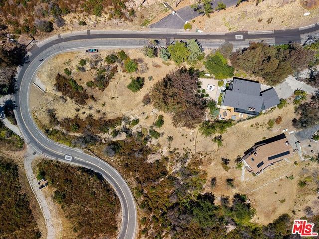 21625 Saddle Peak Road, Topanga, CA 90290