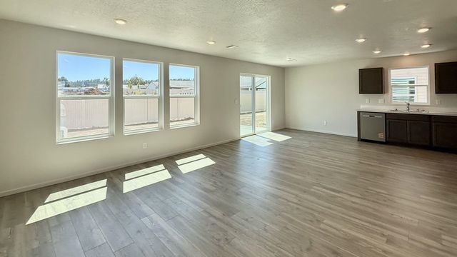 13510 W Crosswinds Ave, Airway Heights, WA 99001