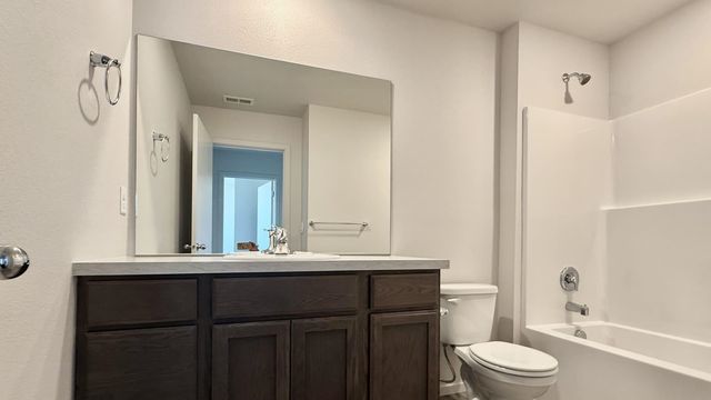 13510 W Crosswinds Ave, Airway Heights, WA 99001