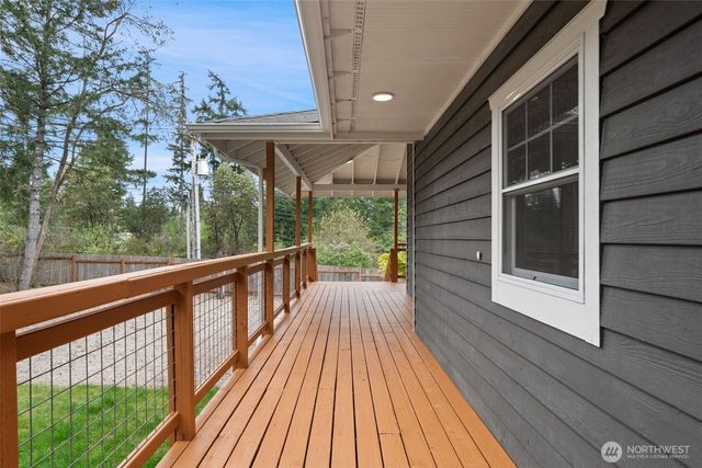 6944 SE Nelson Road, Olalla, WA 98359