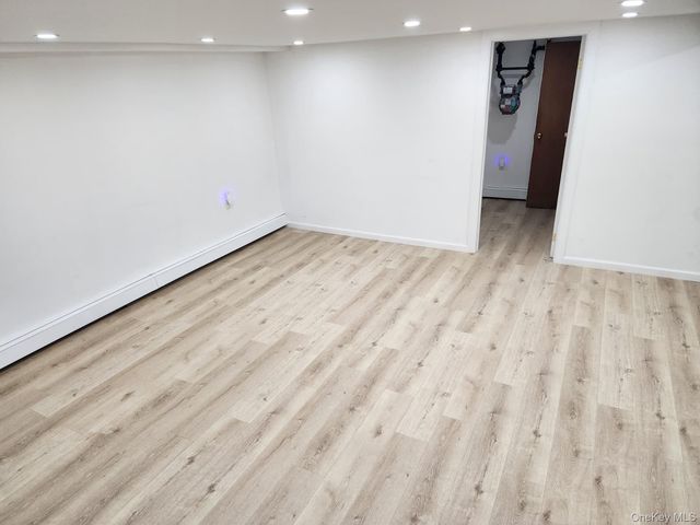 213-05 Union Turnpike, Bayside, NY 11364