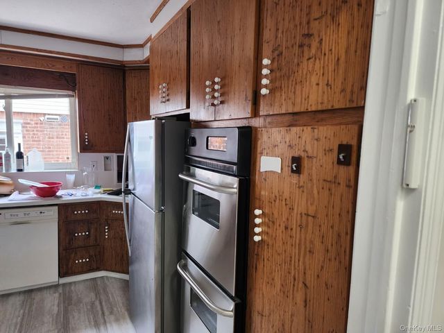 213-05 Union Turnpike, Bayside, NY 11364