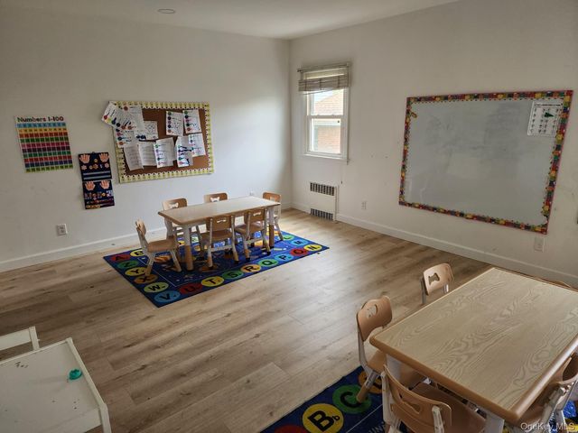 213-05 Union Turnpike, Bayside, NY 11364