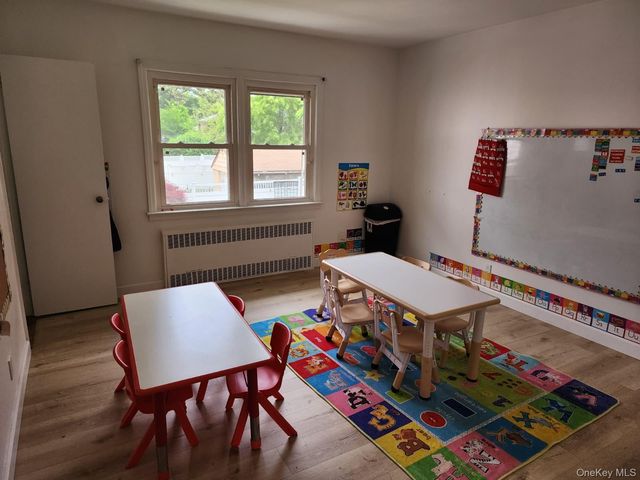 213-05 Union Turnpike, Bayside, NY 11364