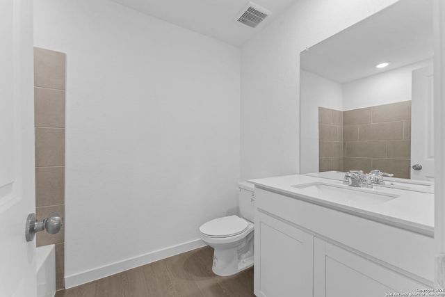 6607 Titan Park, Converse, TX 78109