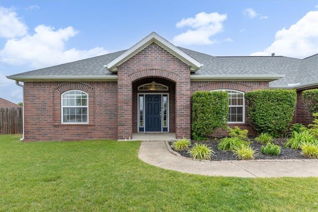 805 Irelan Street, Lowell, AR 72745