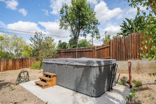 3089 Floral, Riverside, CA 92507