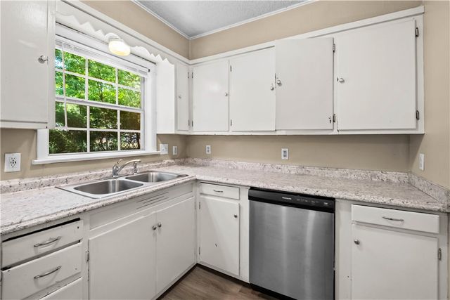 1627 W Hefley Street, Fayetteville, AR 72703