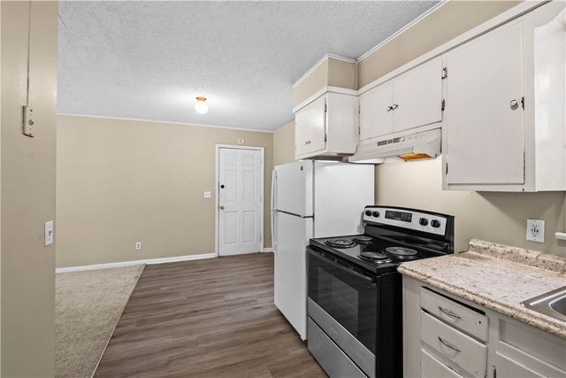 1627 W Hefley Street, Fayetteville, AR 72703