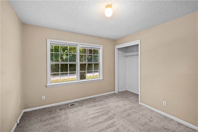 1627 W Hefley Street, Fayetteville, AR 72703