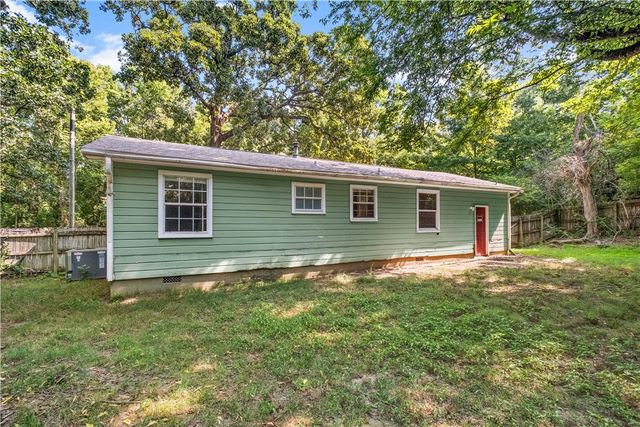 1627 W Hefley Street, Fayetteville, AR 72703