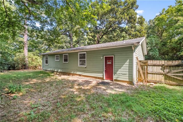 1627 W Hefley Street, Fayetteville, AR 72703