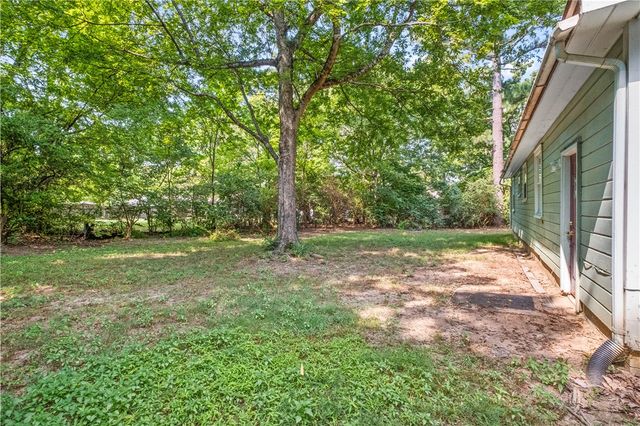 1627 W Hefley Street, Fayetteville, AR 72703