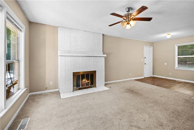 1627 W Hefley Street, Fayetteville, AR 72703