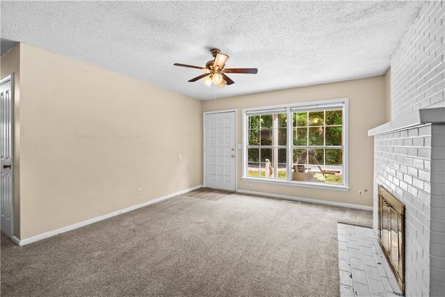 1627 W Hefley Street, Fayetteville, AR 72703