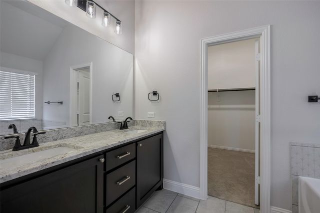 226 Comanche Trail, Alvarado, TX 76009