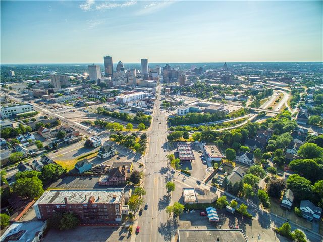 4 Sanford Place, Rochester, NY 14620