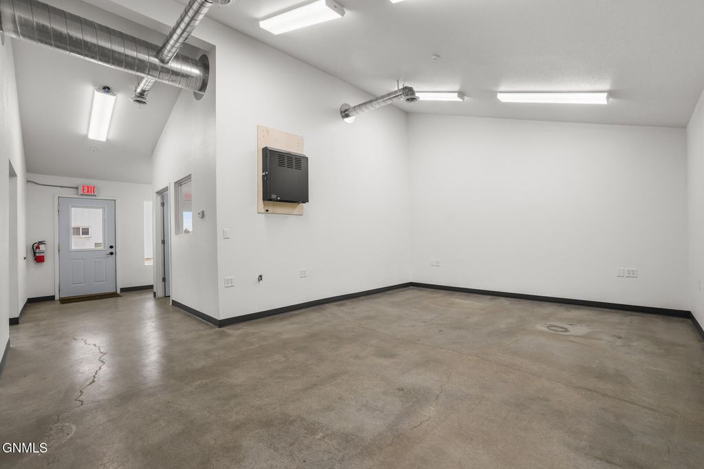 634 Broadway E, Williston, ND 58801 photo 10