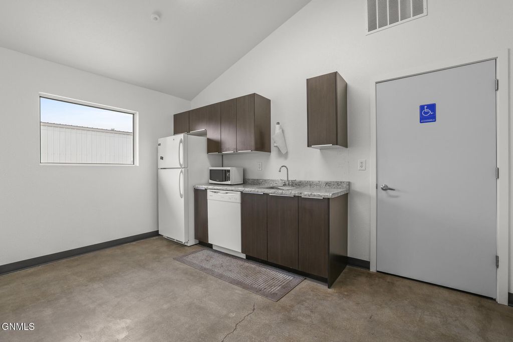 634 Broadway E, Williston, ND 58801 photo 18